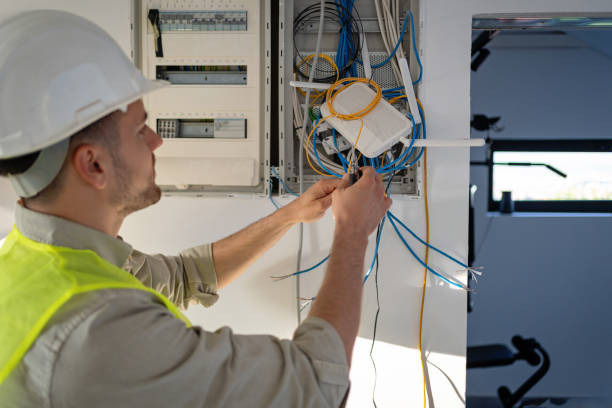 Best Licensed Electrician  in Junction City, KS